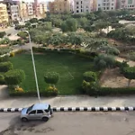 112 Auc Residence